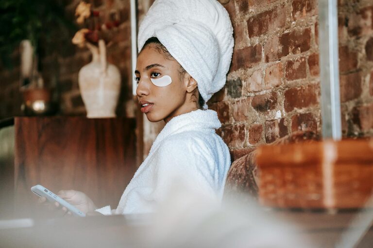 Tips for Setting Boundaries with Notifications to Boost Focus